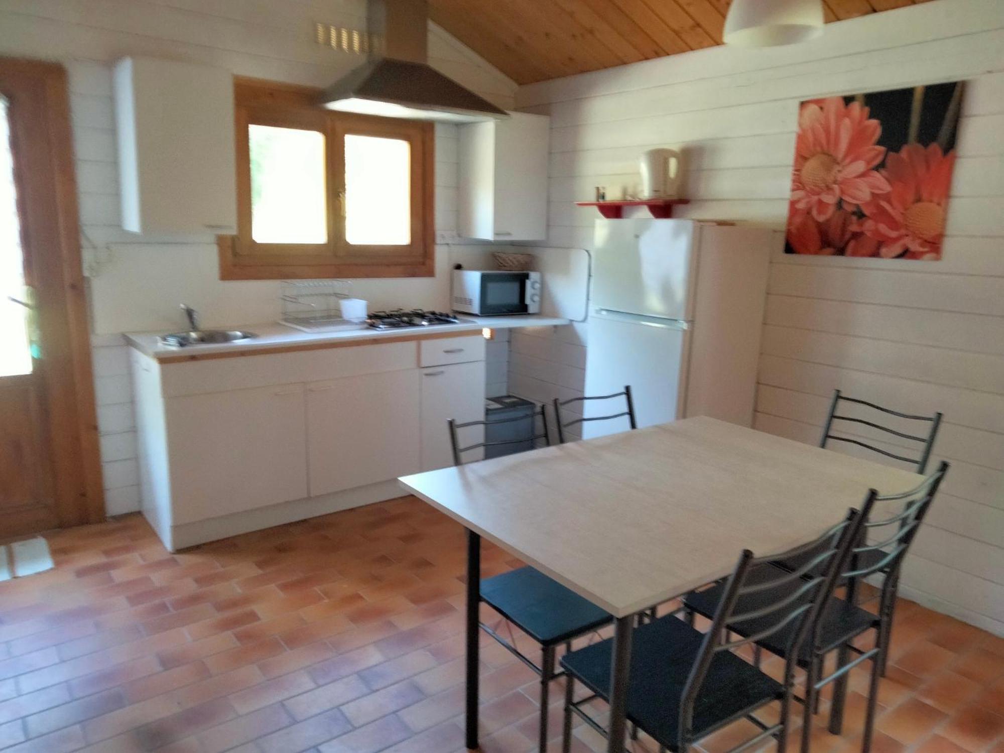 Camping Fontaine Du Roc Guest House Devillac Ngoại thất bức ảnh
